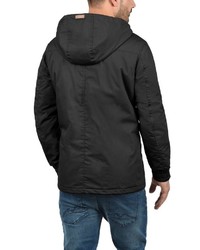 schwarze Windjacke von Solid