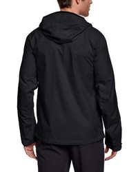 schwarze Windjacke von VAUDE