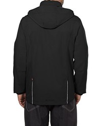 schwarze Windjacke von VAUDE