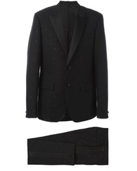 schwarzer bedruckter Anzug