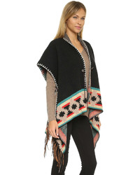 schwarzer bedruckter Poncho