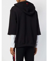 schwarzer bedruckter Pullover mit einem Kapuze von Gcds