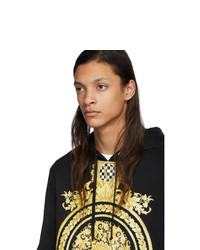 schwarzer bedruckter Pullover mit einem Kapuze von Versace