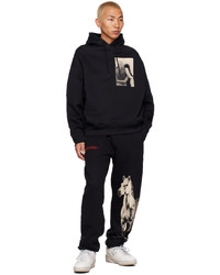 schwarzer bedruckter Pullover mit einem Kapuze von Calvin Klein