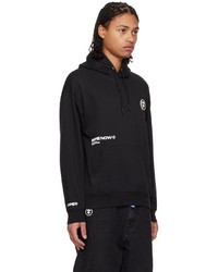 schwarzer bedruckter Pullover mit einem Kapuze von AAPE BY A BATHING APE