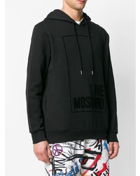 schwarzer bedruckter Pullover mit einem Kapuze von Love Moschino