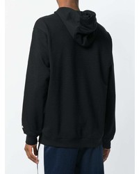 schwarzer bedruckter Pullover mit einem Kapuze von Fila
