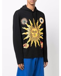 schwarzer bedruckter Pullover mit einem Kapuze von Moschino