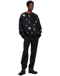 schwarzer bedruckter Pullover mit einem Rundhalsausschnitt von We11done
