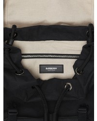 schwarzer bedruckter Rucksack von Burberry