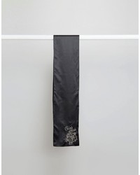schwarzer bestickter Schal von Asos