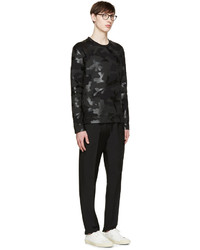 schwarzer Camouflage Pullover mit einem Rundhalsausschnitt von Valentino