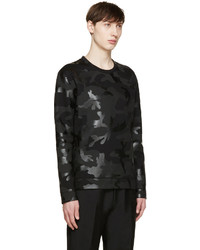 schwarzer Camouflage Pullover mit einem Rundhalsausschnitt von Valentino