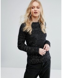 schwarzer flauschiger Pullover mit einem Rundhalsausschnitt von Bellfield