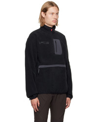 schwarzer Fleece-Pullover mit einem Reißverschluss am Kragen von Nike