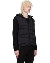 schwarzer gesteppter Pullover mit einem Kapuze von Moncler