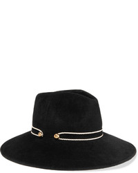 schwarzer Hut von Eugenia Kim