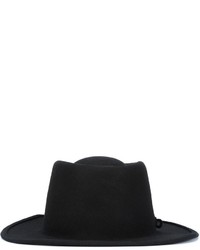 schwarzer Hut