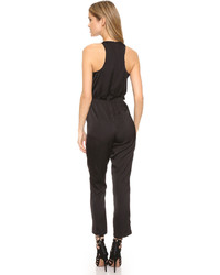 schwarzer Jumpsuit