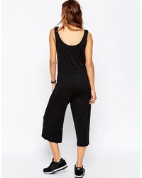 schwarzer Jumpsuit von Asos