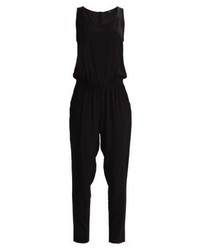 schwarzer Jumpsuit von Only