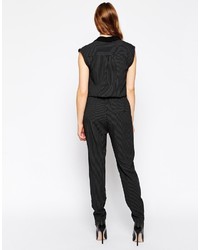 schwarzer Jumpsuit