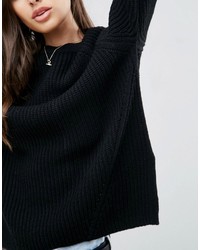 schwarzer klobiger Pullover mit einem Rundhalsausschnitt von Asos