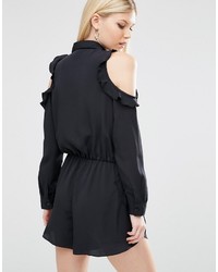 schwarzer kurzer Jumpsuit mit Rüschen von Asos