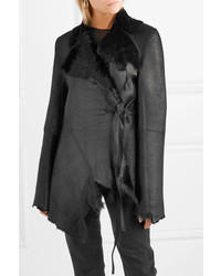 schwarzer Lammfellmantel von Ann Demeulemeester