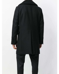 schwarzer Mantel mit einem Pelzkragen von DSQUARED2