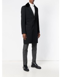 schwarzer Mantel mit einem Pelzkragen von Dolce & Gabbana