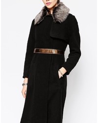 schwarzer Mantel mit einem Pelzkragen von Antipodium