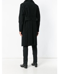 schwarzer Mantel mit einem Pelzkragen von Tom Ford