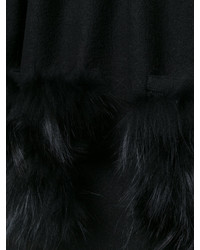 schwarzer Mantel mit einem Pelzkragen von Ermanno Scervino