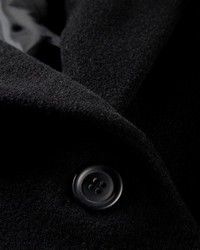 schwarzer Mantel von Highmoor