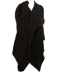 schwarzer Mantel von Issey Miyake