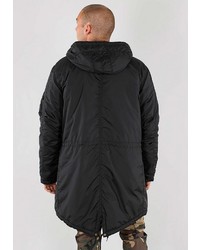 schwarzer Parka von Alpha Industries