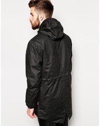 schwarzer Parka