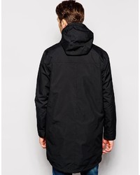 schwarzer Parka