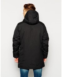 schwarzer Parka