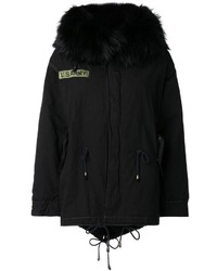 schwarzer Parka