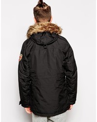 schwarzer Parka von Helly Hansen