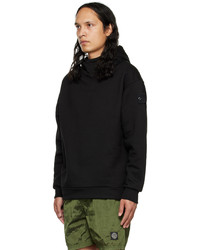 schwarzer Pullover mit einem Kapuze von Stone Island