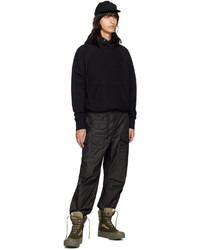 schwarzer Pullover mit einem Kapuze von Engineered Garments