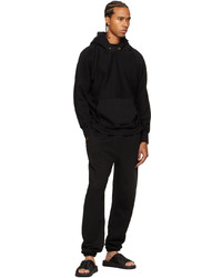 schwarzer Pullover mit einem Kapuze von Les Tien