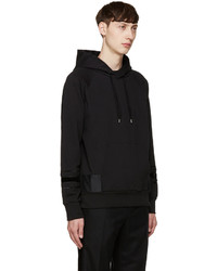 schwarzer Pullover mit einem Kapuze von Alexander McQueen