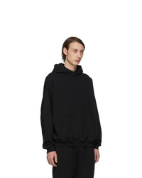 schwarzer Pullover mit einem Kapuze von Haider Ackermann