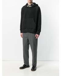 schwarzer Pullover mit einem Kapuze von Mr. Completely