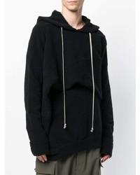 schwarzer Pullover mit einem Kapuze von Rick Owens