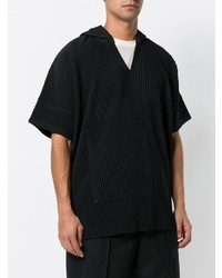 schwarzer Pullover mit einem Kapuze von Homme Plissé Issey Miyake